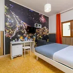 Lovely In Center Of Apartment