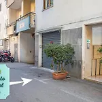 Apartman Lovely In Center Of