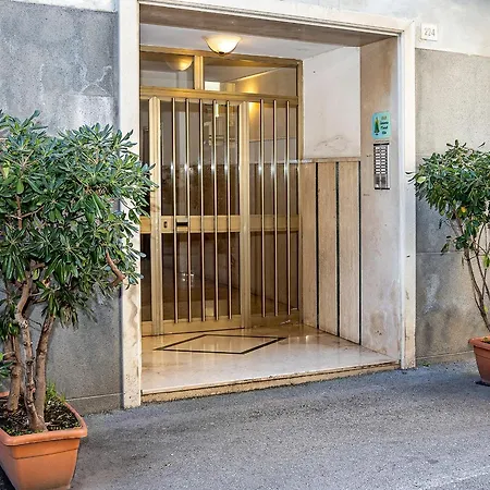 Apartment Lovely In Center Of