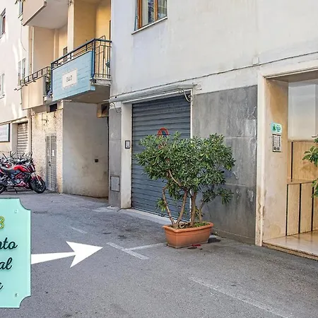 Apartman Lovely In Center Of